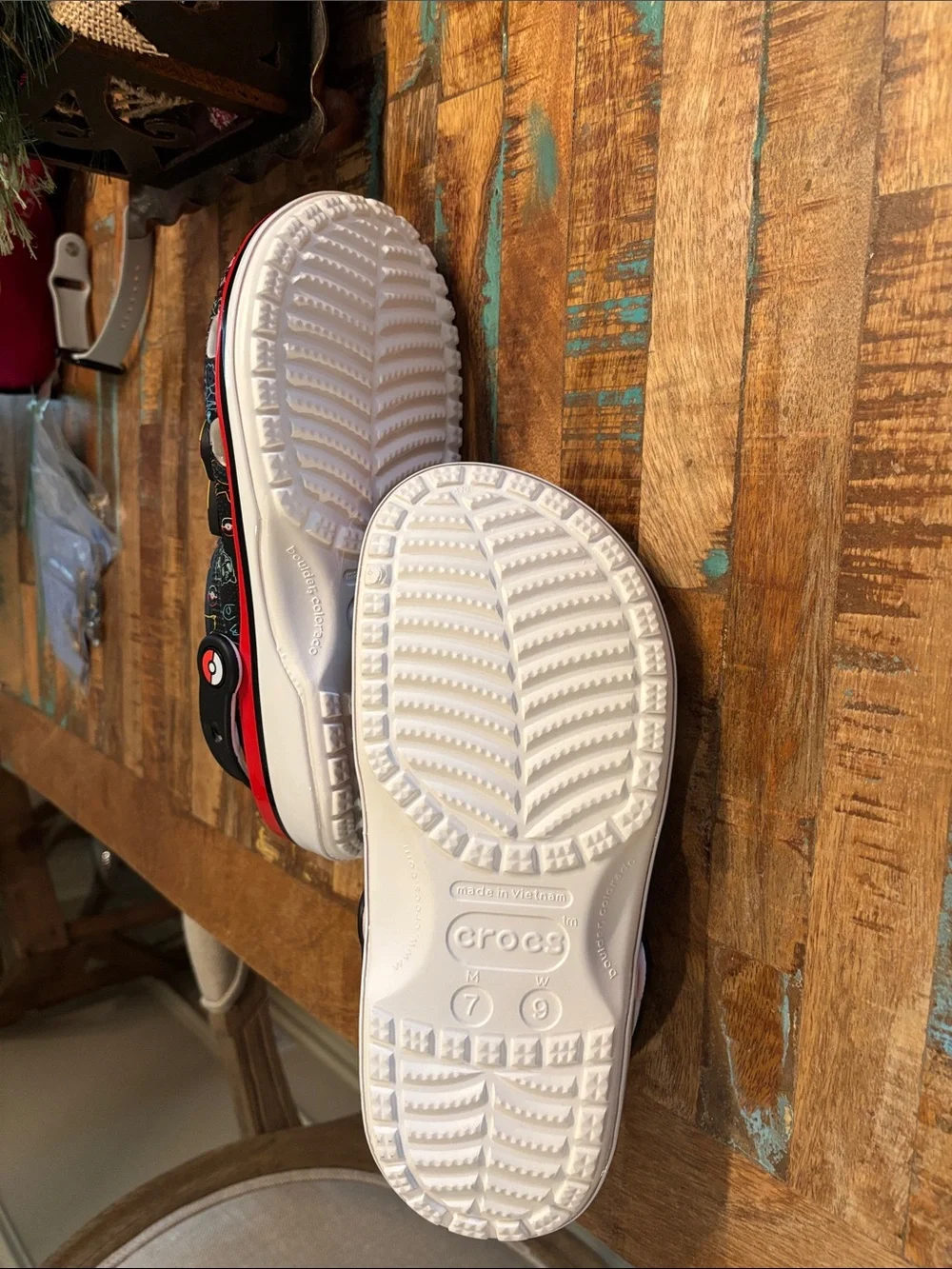 Brand New Pokemon Crocs Sz 7M/9W MSRP $ 79